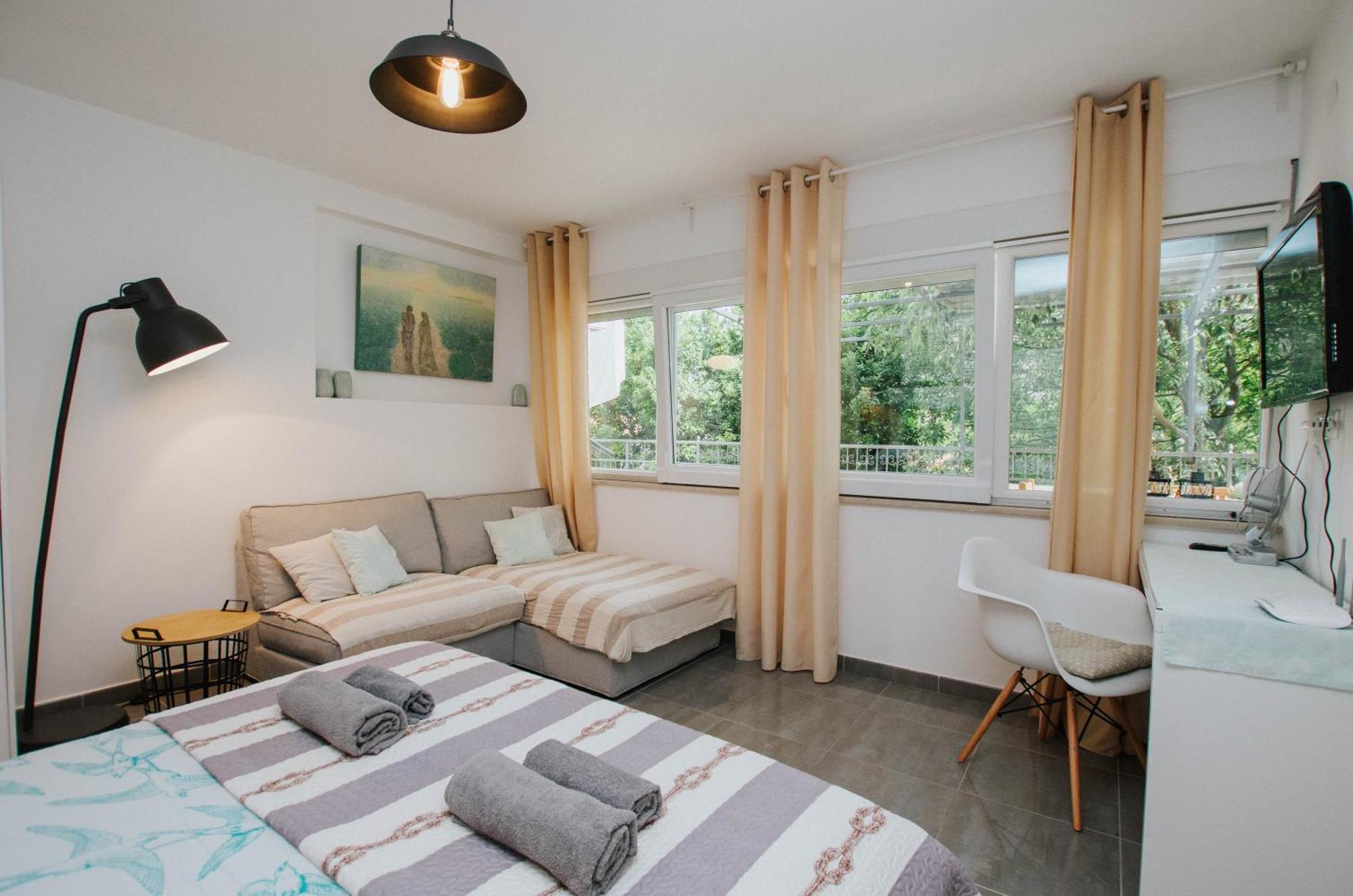 Mamma Mia Apartments-City Center Хвар Екстериор снимка