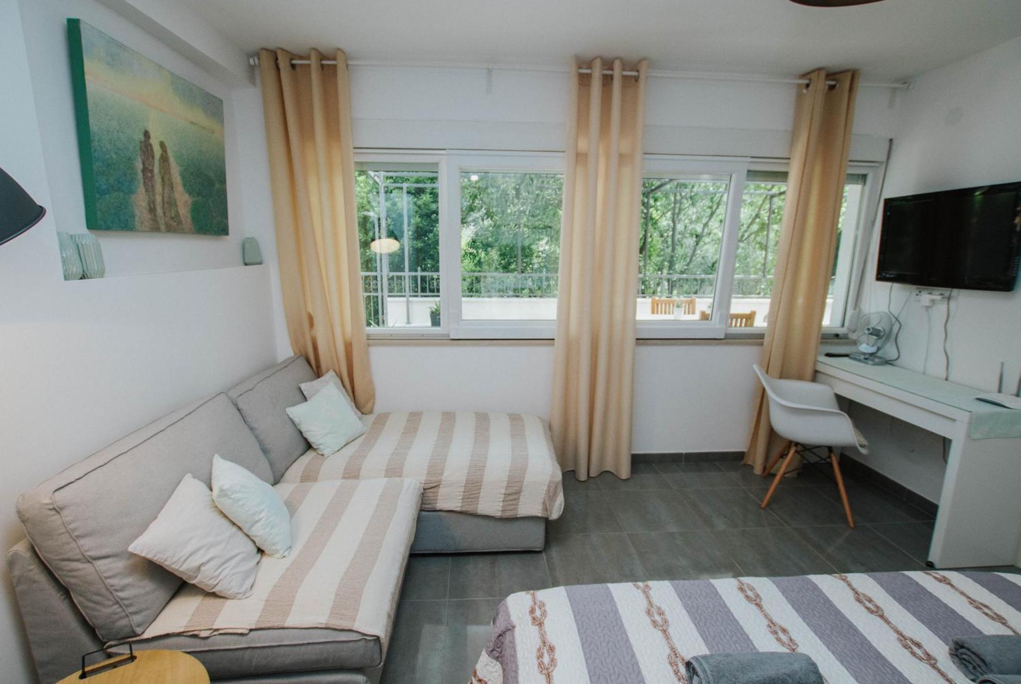 Mamma Mia Apartments-City Center Хвар Екстериор снимка