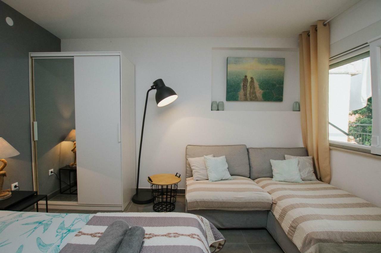 Mamma Mia Apartments-City Center Хвар Екстериор снимка