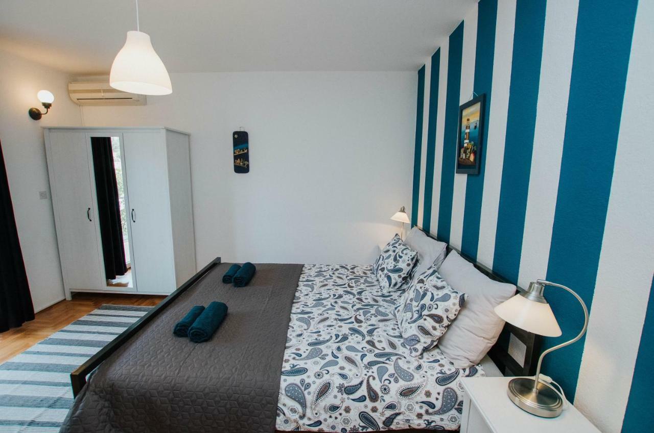 Mamma Mia Apartments-City Center Хвар Екстериор снимка
