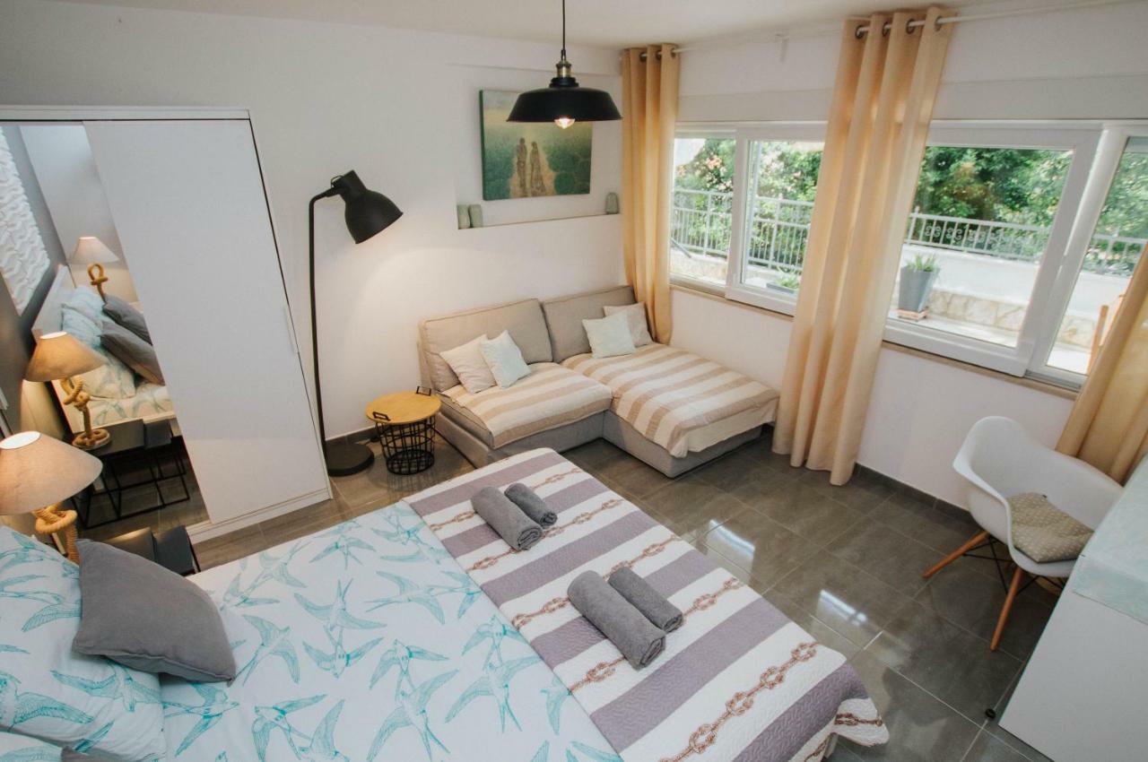 Mamma Mia Apartments-City Center Хвар Екстериор снимка