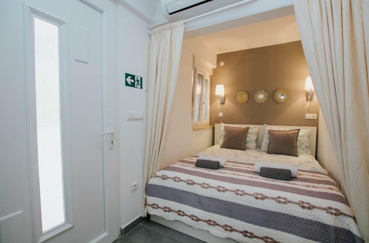 Mamma Mia Apartments-City Center Хвар Екстериор снимка